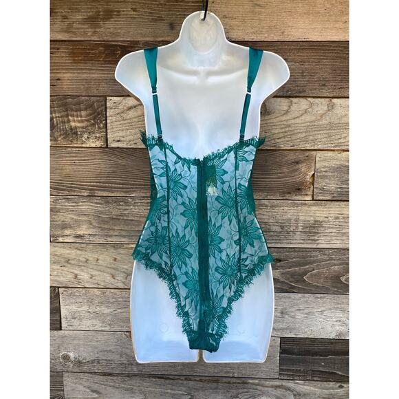 Size S // Victoria's Secret Gold Label Green Lace Teddy - Picture 3 of 4